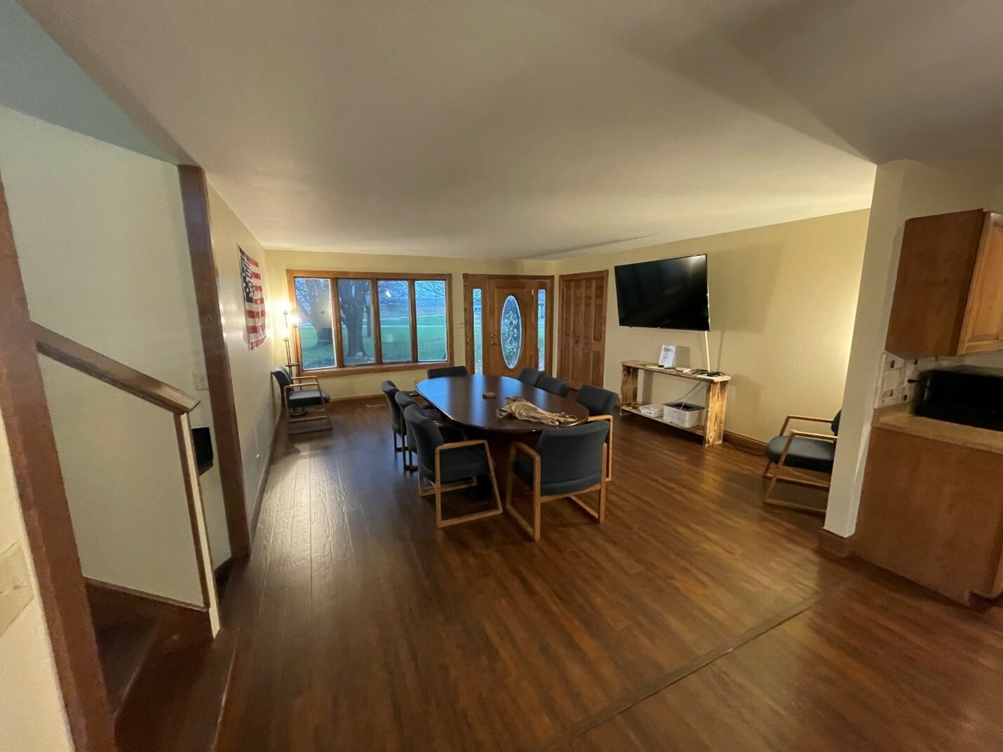 livingroom.jpg