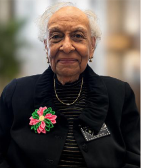 Soror_Lillian.png