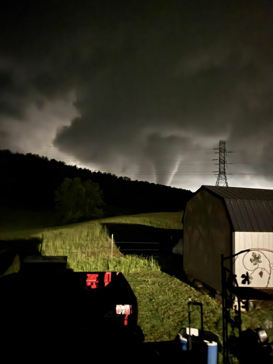 4._NWS_Nighttime_Tornado_Somerset_Kimberly_Goff.jpg