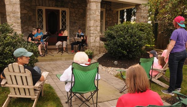 Description of photo 1