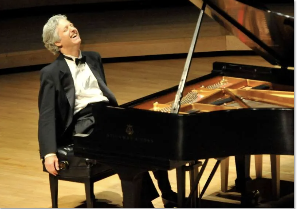 Pianist Brian Ganz