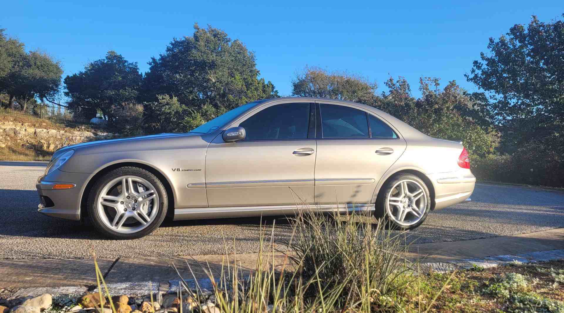 Featured Mercedes-Benz E55 AMG