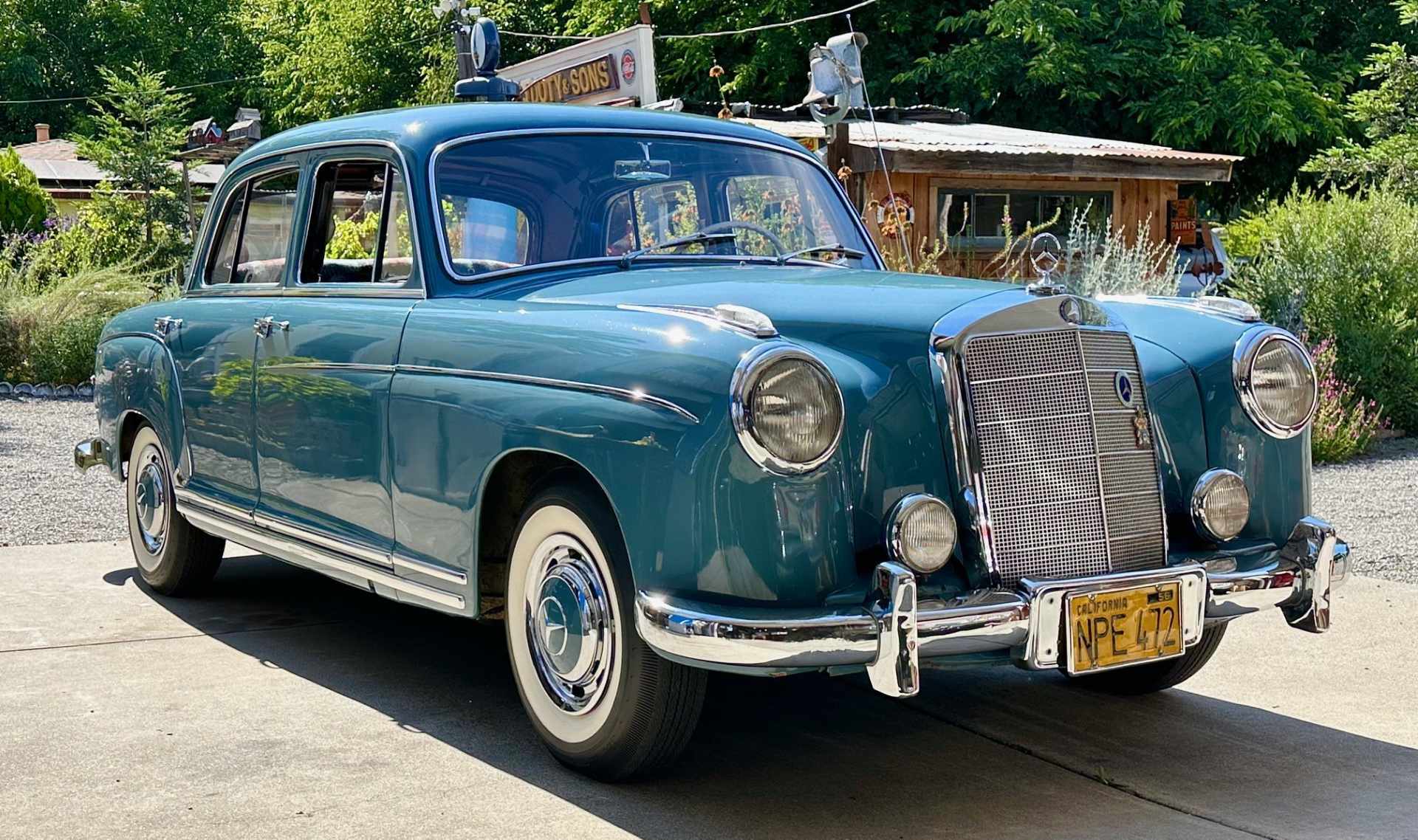 Kristopher Summitt's 1957 220S