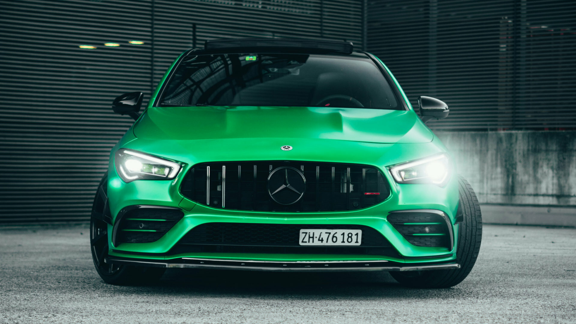 Candy green Mercedes-Benz