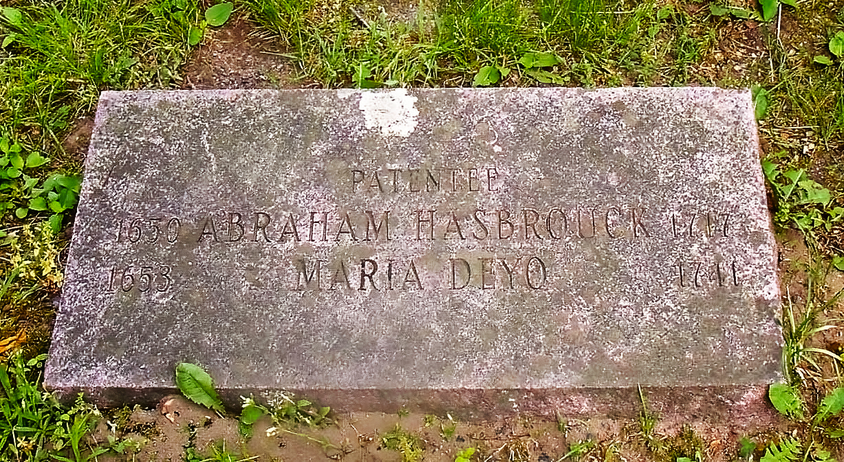 AbrahamHasbrouck_Gravemarker1.jpg