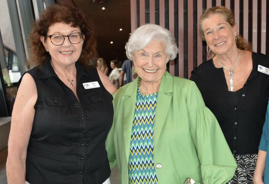 Diana Smith, Linda Chapin, Karen Estrin