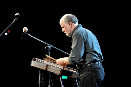 John McCutcheon HTMAS concert 2009 - cr JLeCroy